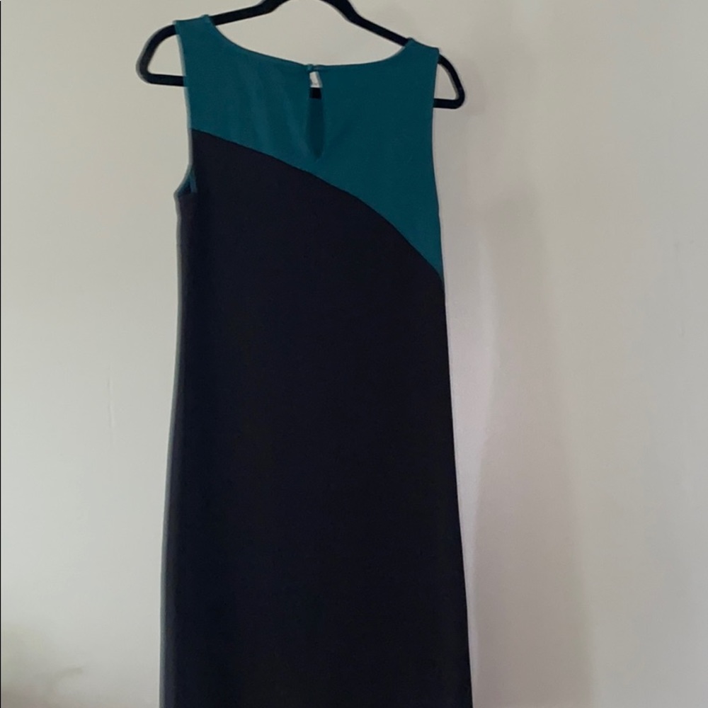 Colorblock dress - Picture 2 of 4